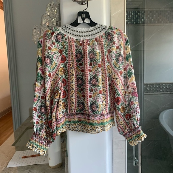 Alice + Olivia Cherelle Smocked-Waist Print Blouse - Picture 7 of 12